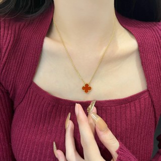 Gold Clover Pendant Necklace Red Agate view 3