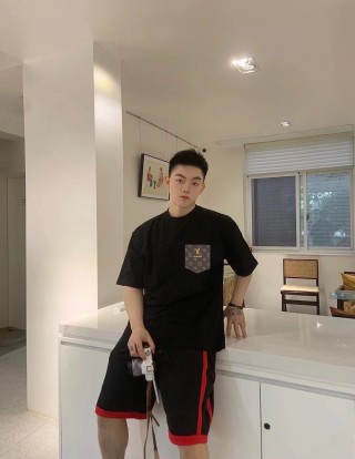 Louis Vuitton Monogram Pocket Black T-Shirt view 2