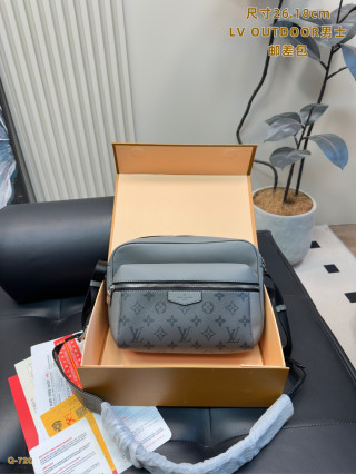 Louis Vuitton Outdoor Messenger Bag Grey view 5