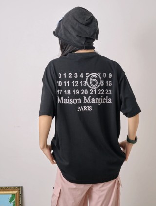 Black Oversized Short Sleeve T-Shirt with Embroidered Detail view 8