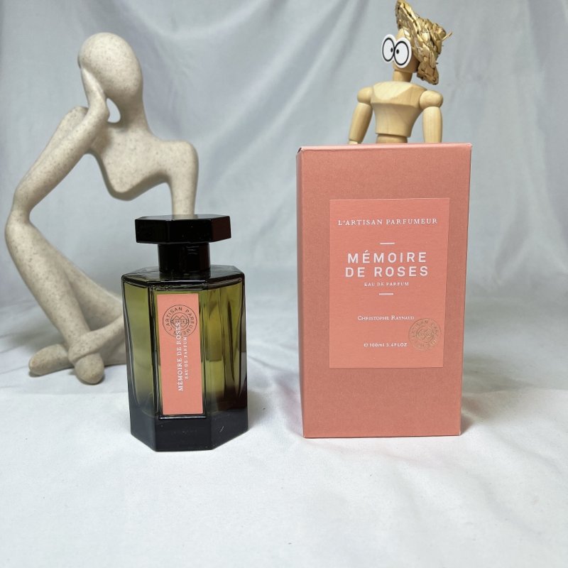 L'Artisan Parfumeur Mémoire de Roses Eau de Parfum 100ml view