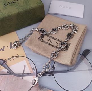 Gucci Interlocking G Link Silver-Tone Bracelet view 9