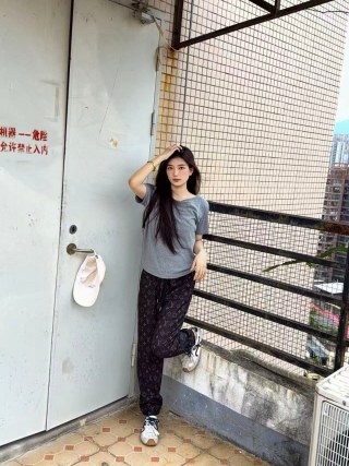 Louis Vuitton Monogram Track Pants Burgundy view 4