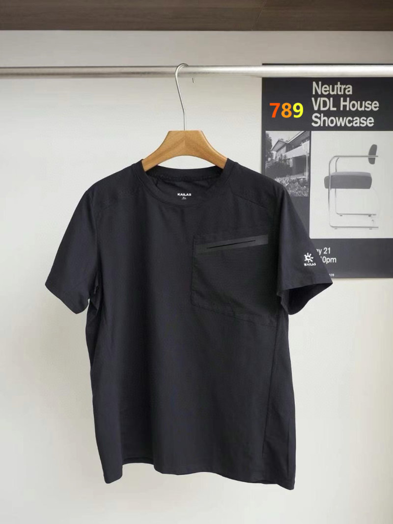Descente Classic Polo Shirt - Navy Blue view