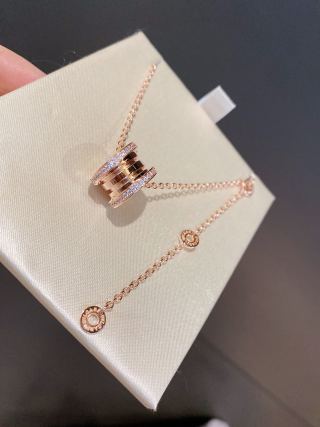 Bvlgari Zero Series Diamond-Set Rose Gold Necklace view 2