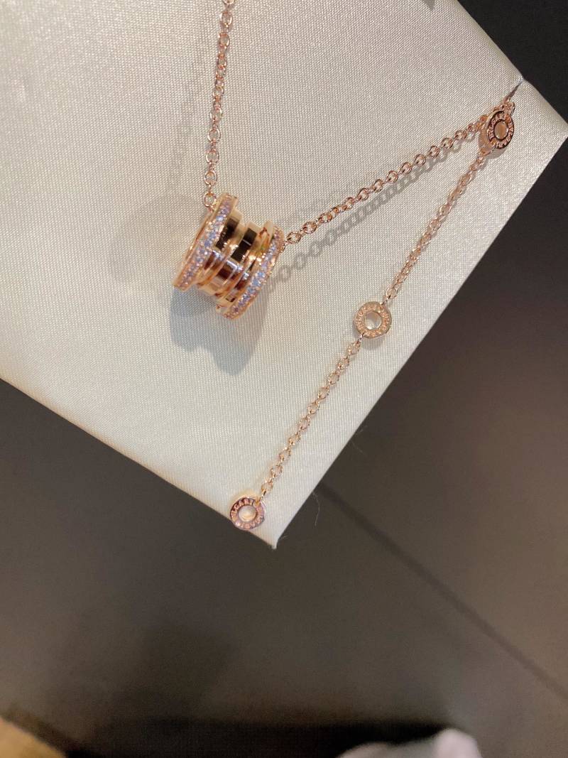 Bvlgari Zero Series Diamond-Set Rose Gold Necklace view