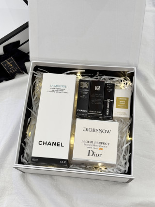Luxury Beauty Cosmetics Gift Set - Camellia Collection view 3