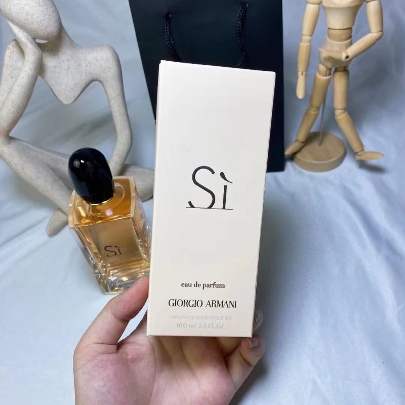 Giorgio Armani Sì Eau de Parfum 100ml Yellow view