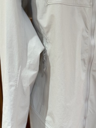 Arc'teryx White Shell Lightweight Jacket view 8