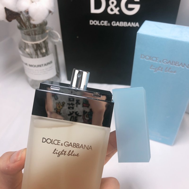 Dolce & Gabbana Light Blue Women's Eau de Toilette Spray view