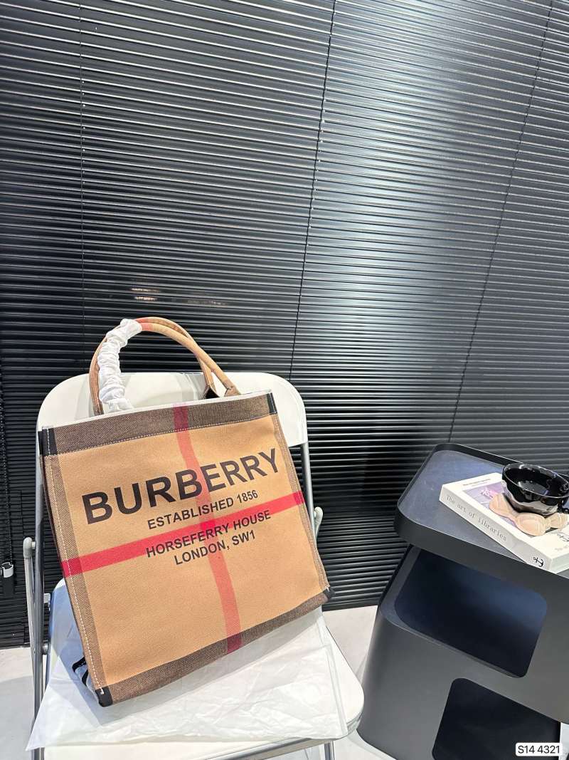 Burberry Horseferry House Tote Bag Tan view
