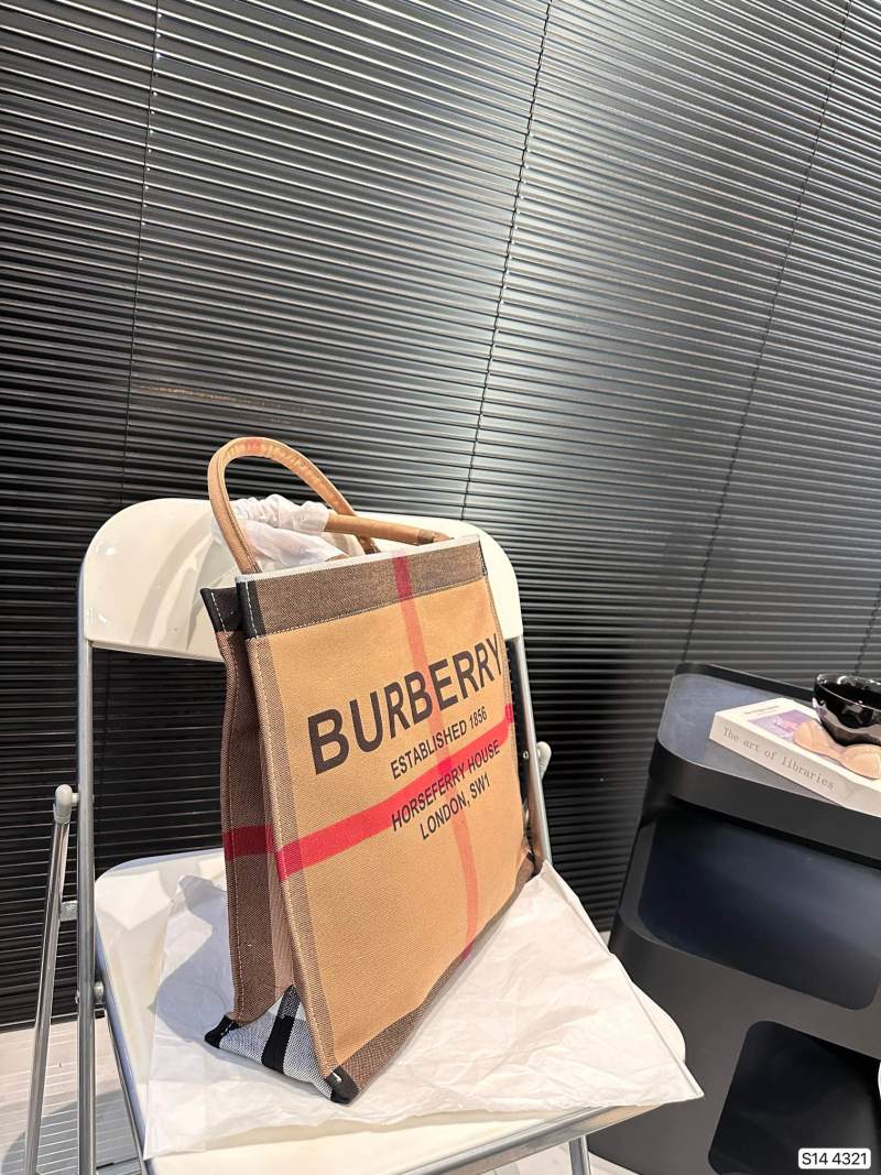 Burberry Horseferry House Tote Bag Tan view