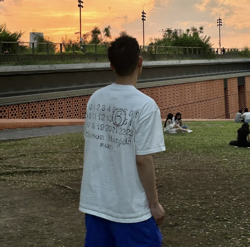 White Oversized Graphic Print T-Shirt view