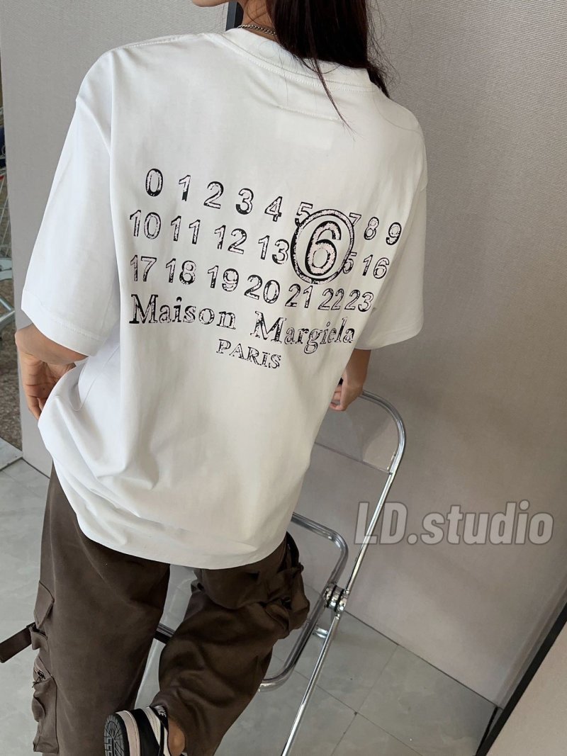 White Oversized Graphic Print T-Shirt view