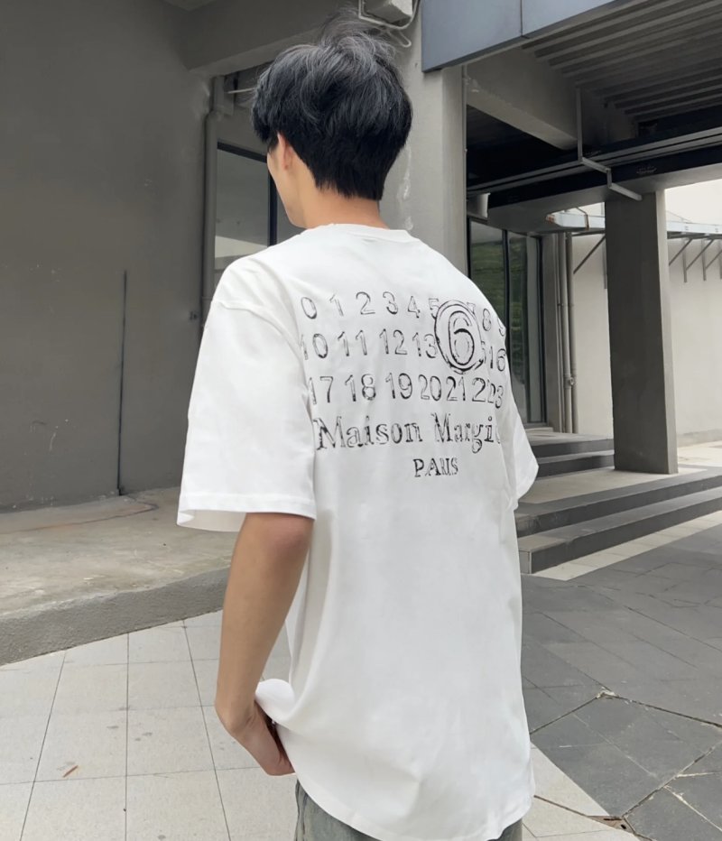 White Oversized Graphic Print T-Shirt view