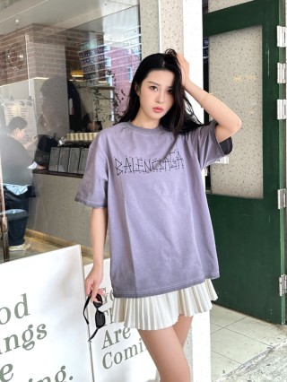 Balenciaga Outlined Logo Lavender T-Shirt