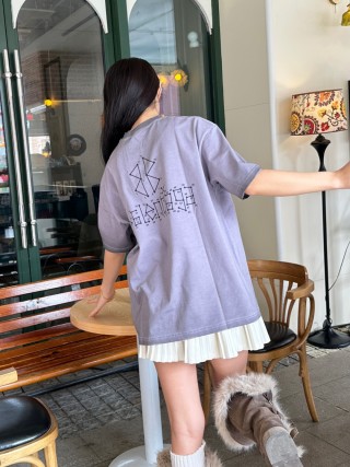 Balenciaga Outlined Logo Lavender T-Shirt view 4
