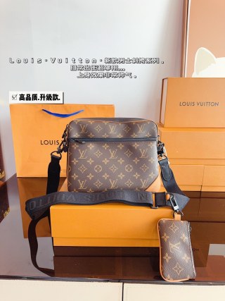 Louis Vuitton Pochette Trio Monogram Canvas Crossbody Bag Set view 8