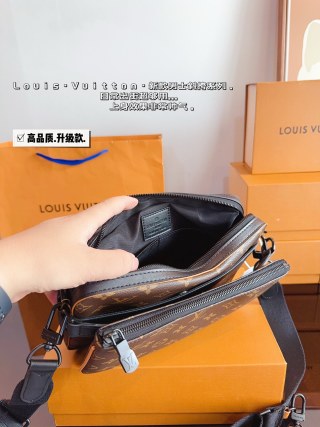 Louis Vuitton Pochette Trio Monogram Canvas Crossbody Bag Set view 9