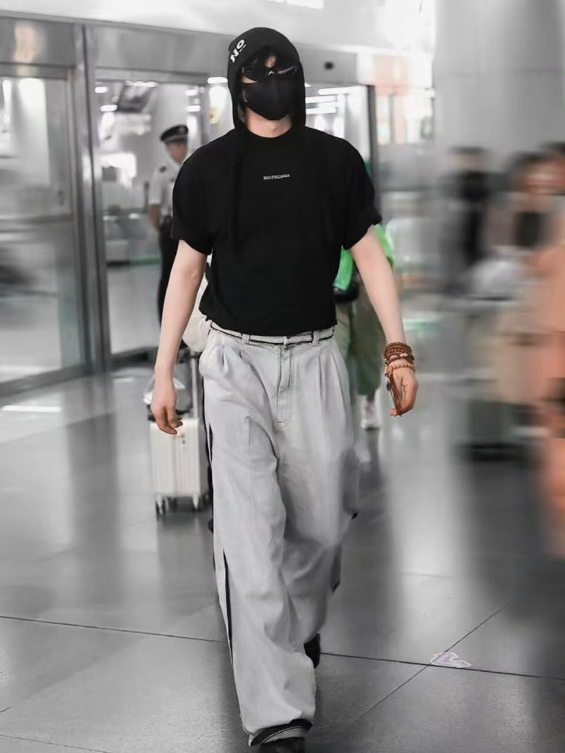 Balenciaga Black Logo T-Shirt view