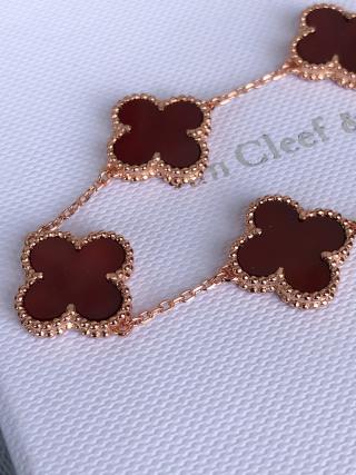 Van Cleef & Arpels Four Leaf Clover Bracelet Rose Gold view 6