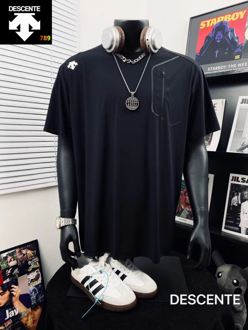 Descente 3D Embossed Ice Silk Casual T-Shirt Black view
