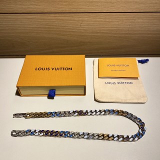 Louis Vuitton Chain Links Patches Gold Tone Bracelet view 3