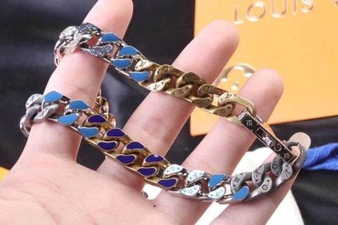Louis Vuitton Chain Links Patches Gold Tone Bracelet view 9