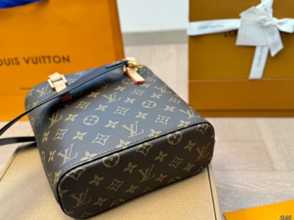 Louis Vuitton Vivian Monogram Canvas Tote Bag Brown view 6