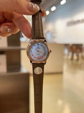 Omega DeVille 27mm Mother-of-Pearl Rose Gold Roman Numeral Watch view 3