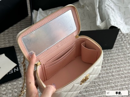 Chanel Quilted Vanity Case Bag White Lambskin Gold Chain view 6