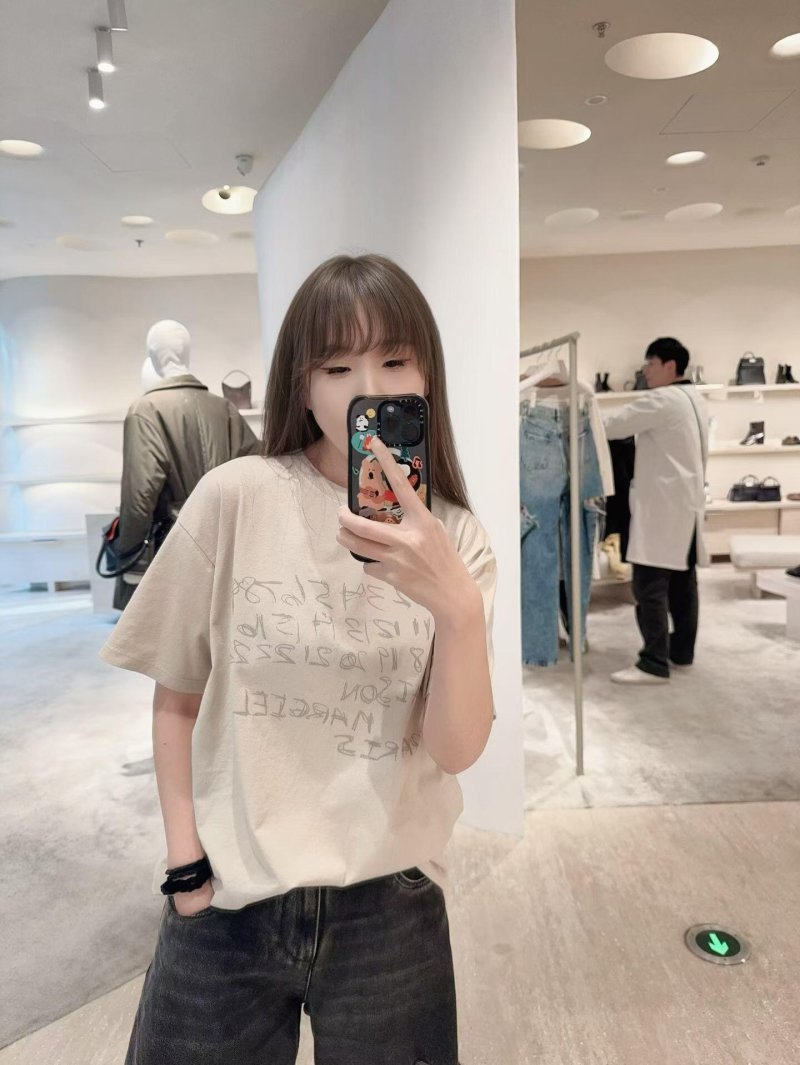 Essentials Cream Graphic Logo T-Shirt view