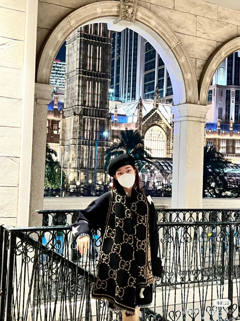 Gucci GG Monogram Double-Faced Wool Scarf Black Gold view