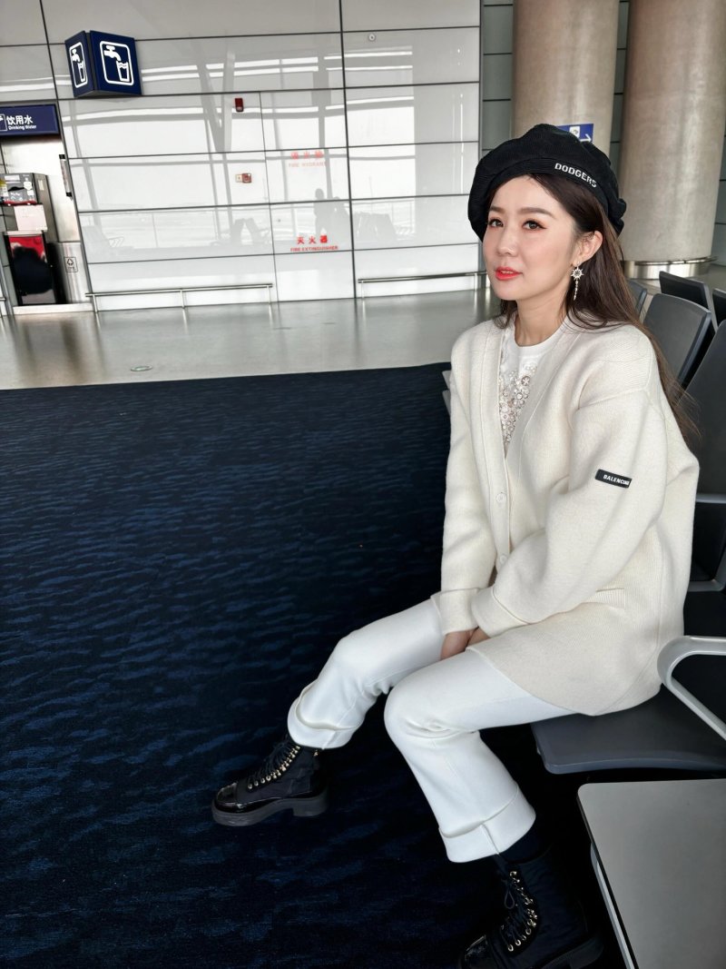 Balenciaga Ribbed Knit Cardigan White view