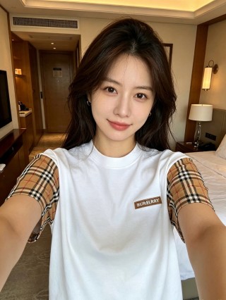 Burberry White T-Shirt with Checked Sleeve view 5