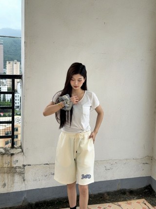 Burberry Cream Logo Shorts view 3