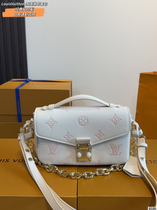 Louis Vuitton Metis Shoulder Bag - White view 8