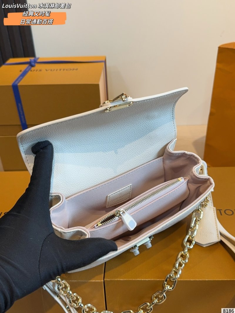 Louis Vuitton Metis Shoulder Bag - White view