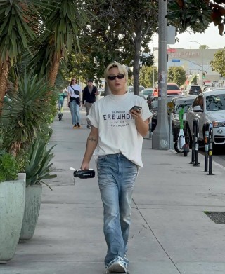 Balenciaga Erewhon White Short Sleeve T-Shirt view 2