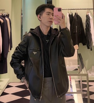 Prada Black Nylon Puffer Jacket view 9