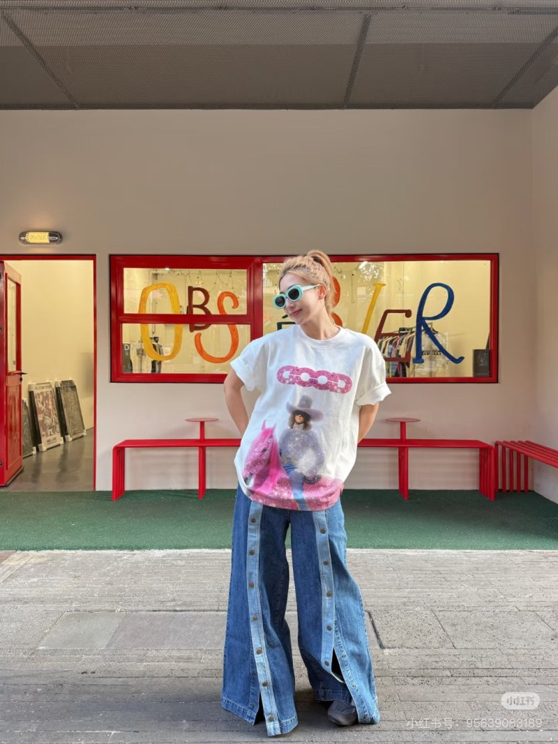 Oversized Graphic Print T-Shirt - White with Pink Horse Design view