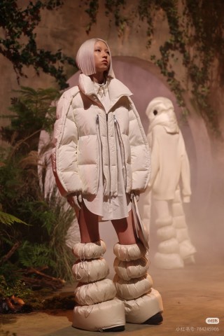 Oversized Puffer Down Jacket - Off White