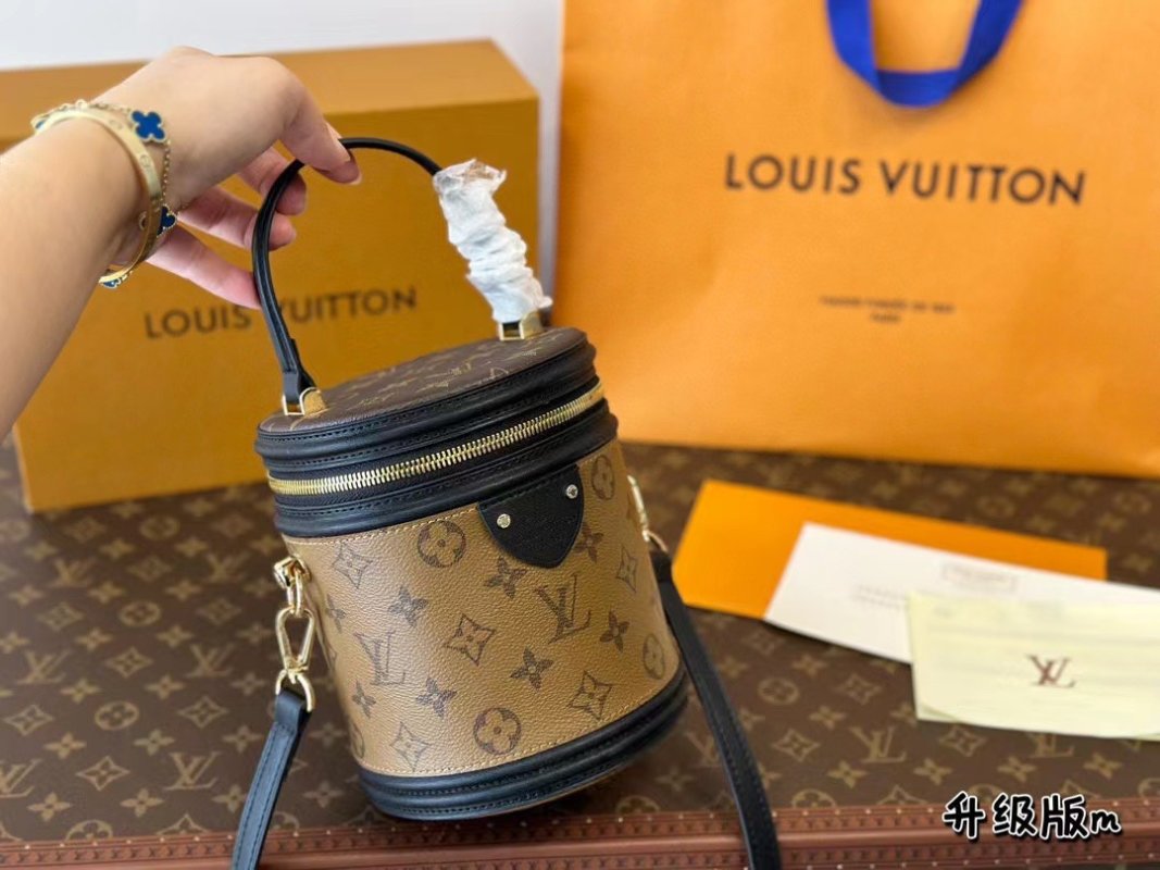 Louis Vuitton Monogram Canvas Bucket Shoulder Bag Navy