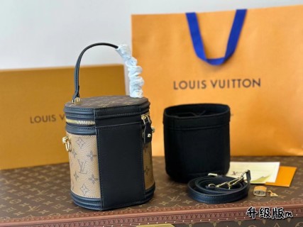 Louis Vuitton Monogram Canvas Bucket Shoulder Bag Navy view 7