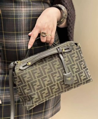 Fendi Zucca Monogram Shoulder Bag Black view 4