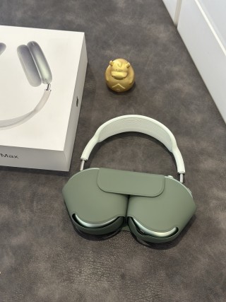 Apple AirPods Pro Max Green 1:1 UA Replica view 2