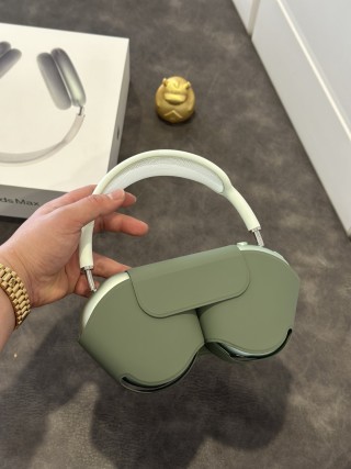 Apple AirPods Pro Max Green 1:1 UA Replica view 7