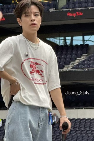 Burberry EKD Rope Logo Cream T-Shirt view 2