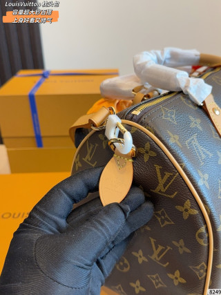 Louis Vuitton Speedy Soft Pillow Bag - Monogram Canvas view 7