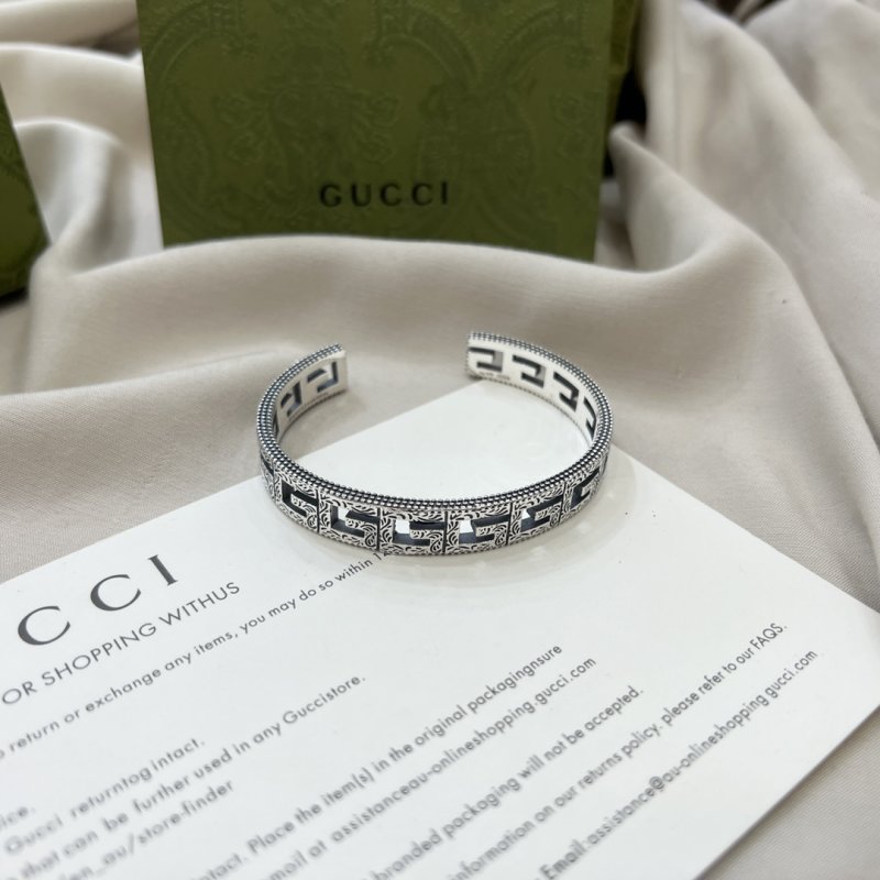Gucci G Cutout Vintage Wide Silver Bracelet